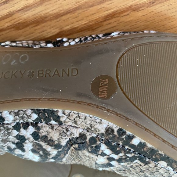 NEW Lucky Brand Erin Snakeskin Ballet Flats Round - Picture 7 of 10